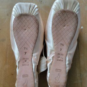 Pointe Shoes